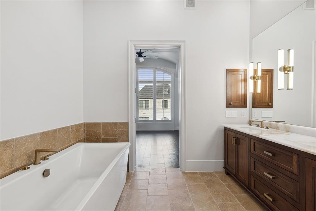 Sur Le Lac Condo - Residential