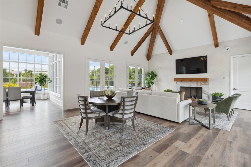 Sur Le Lac Condo - Residential