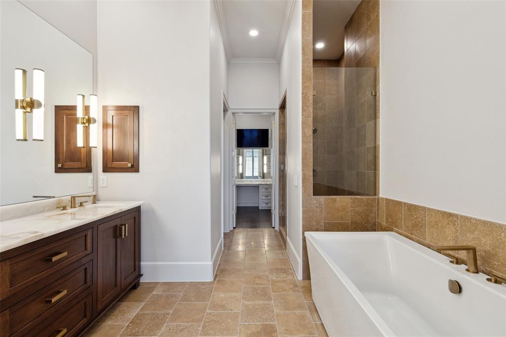 Sur Le Lac Condo - Residential