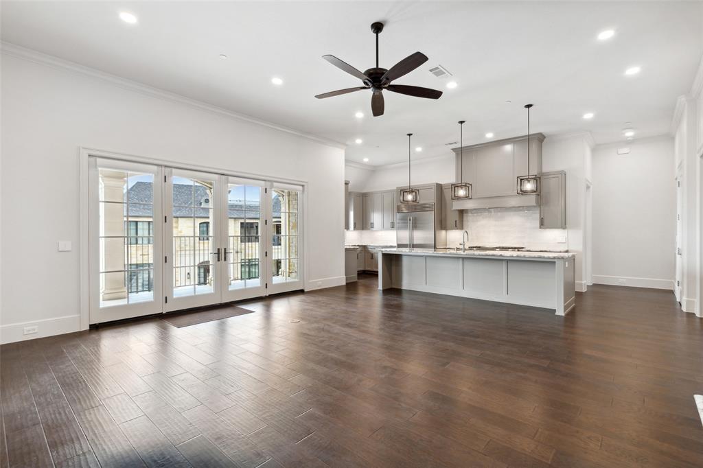 Sur Le Lac Condo - Residential