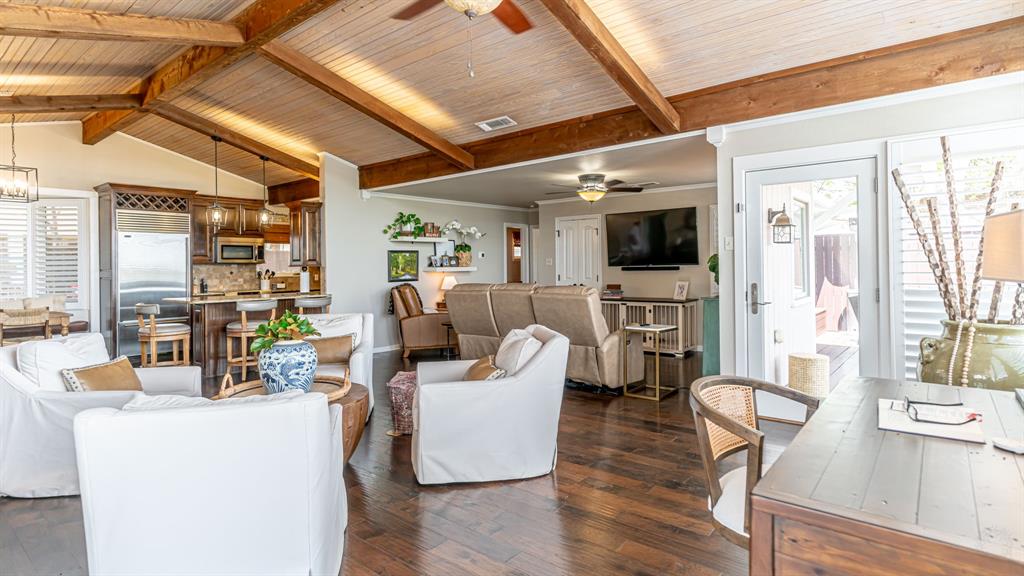 5000 Rio Vista Drive