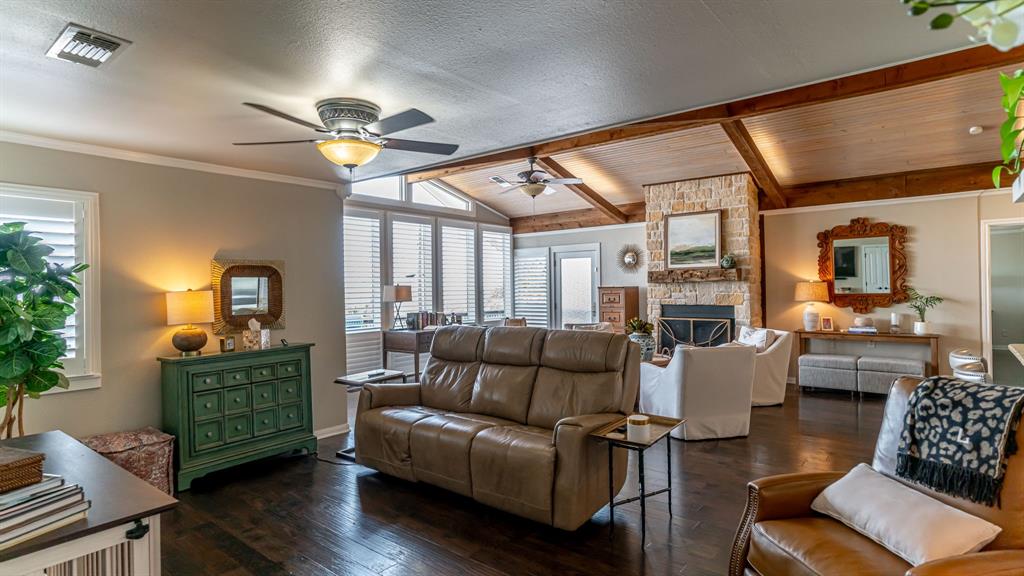 5000 Rio Vista Drive