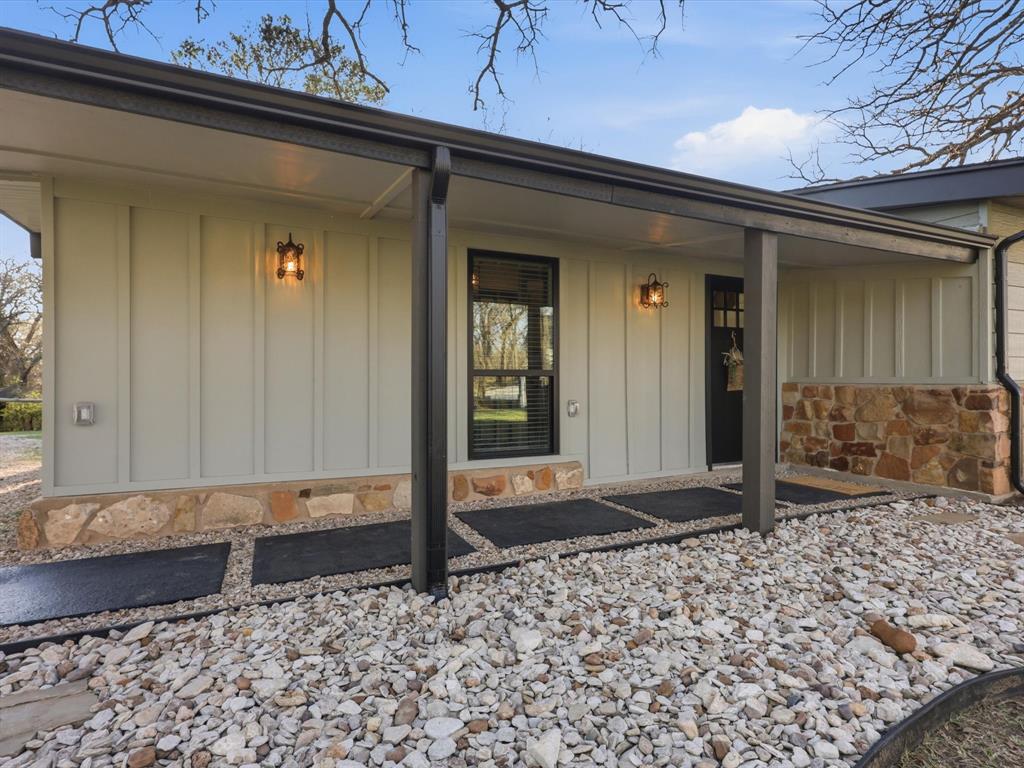1006 NEWELL Drive