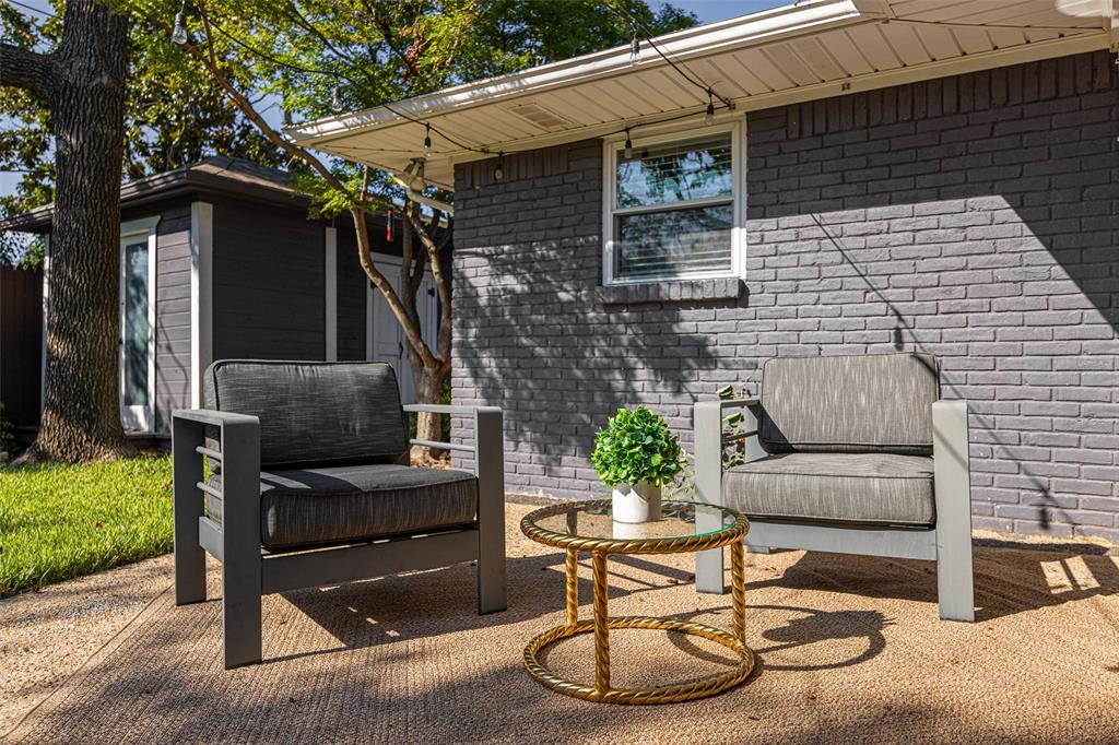 Lovers Lane East - Residential