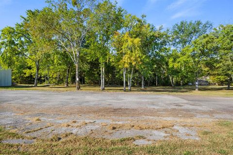 788 E Lennon Drive Emory TX 75440
