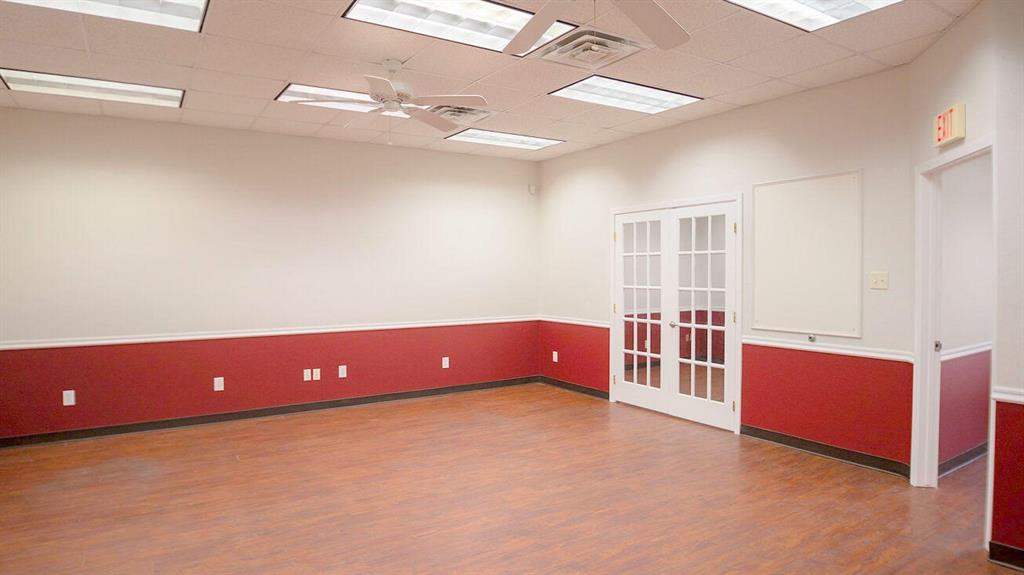 Manning L V Sub - Commercial Lease