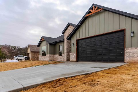 A home in Granbury