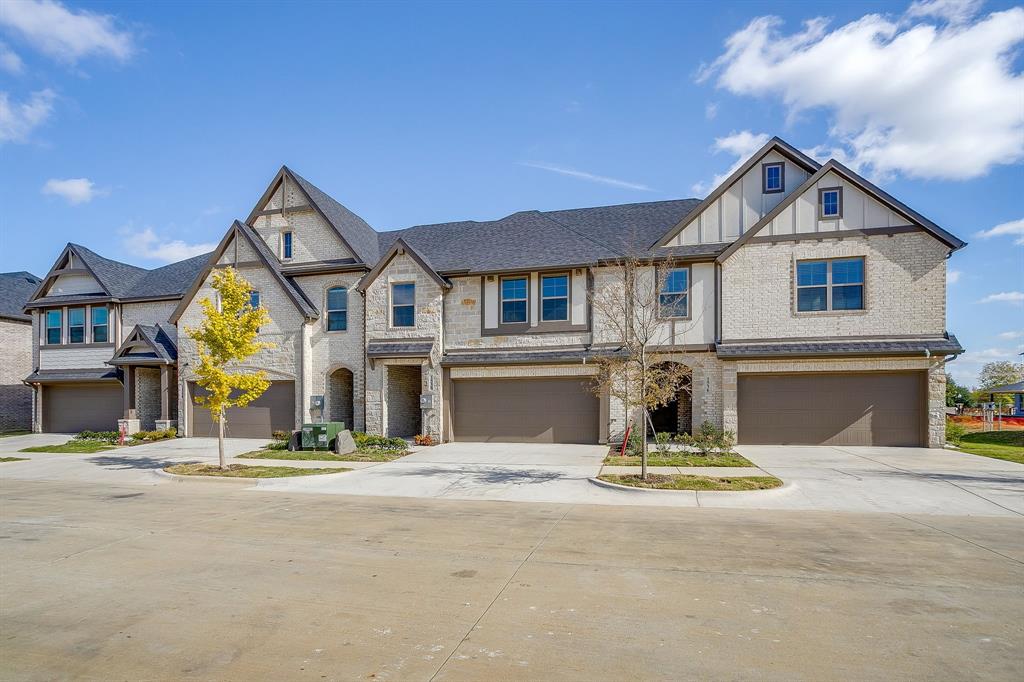 808 Homeplace Circle