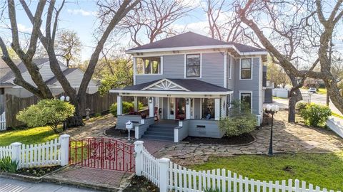 811 N Church Street McKinney TX 75069