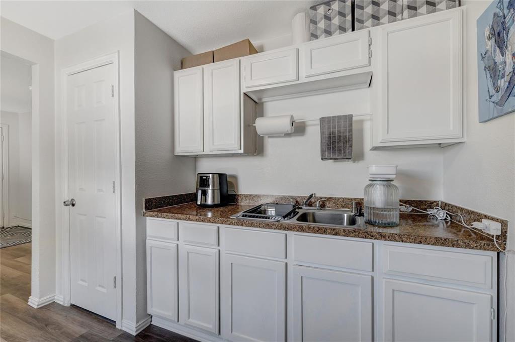 Whitmore Courts Add - Residential Lease