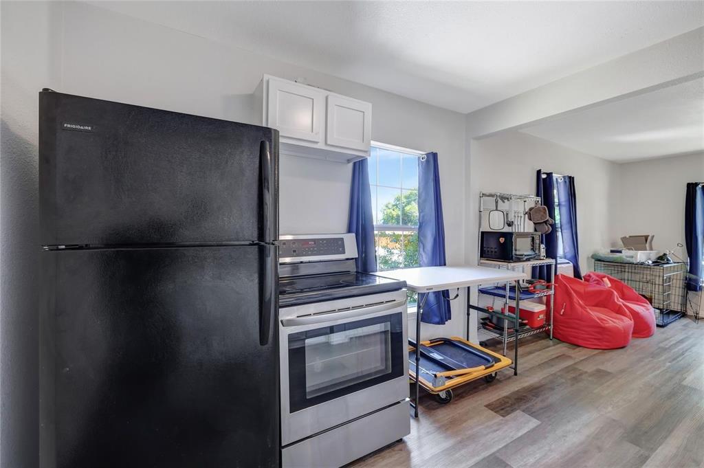 Whitmore Courts Add - Residential Lease