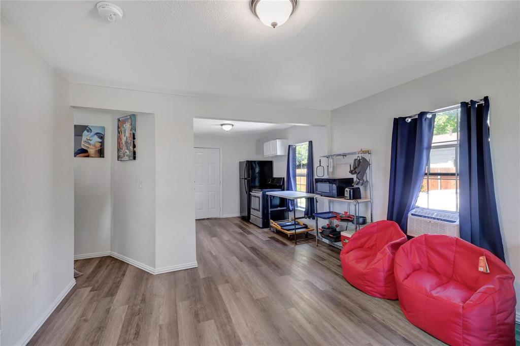 Whitmore Courts Add - Residential Lease