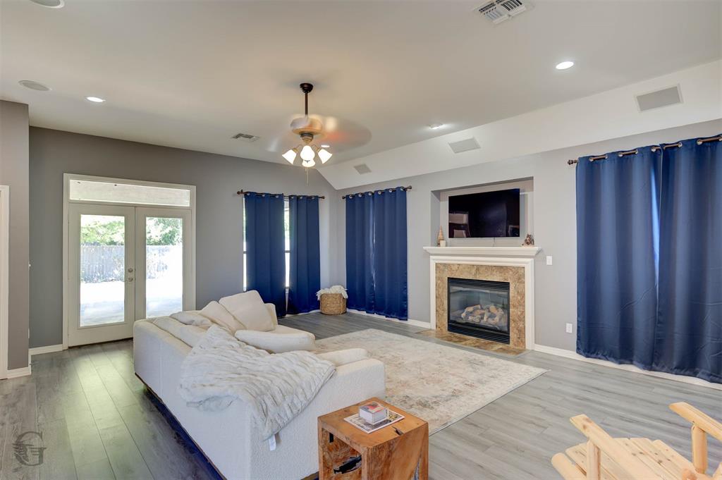 Haven Ph 21 - Residential