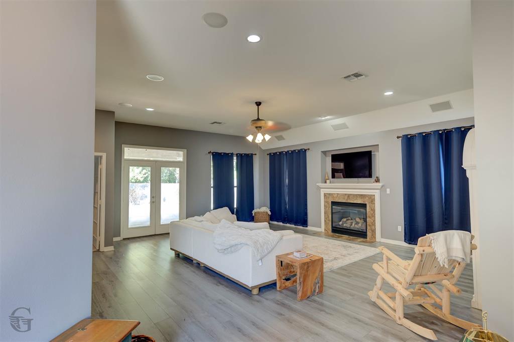 Haven Ph 21 - Residential