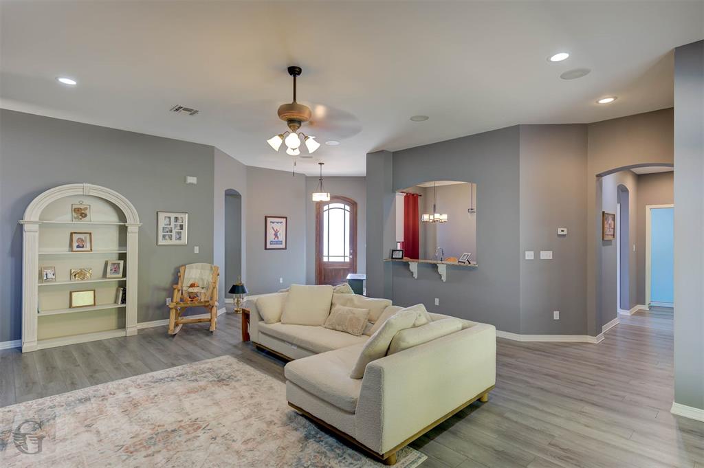 Haven Ph 21 - Residential