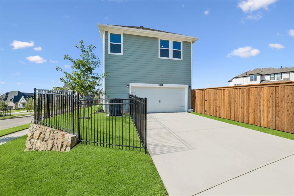 2173 Sandlin Drive