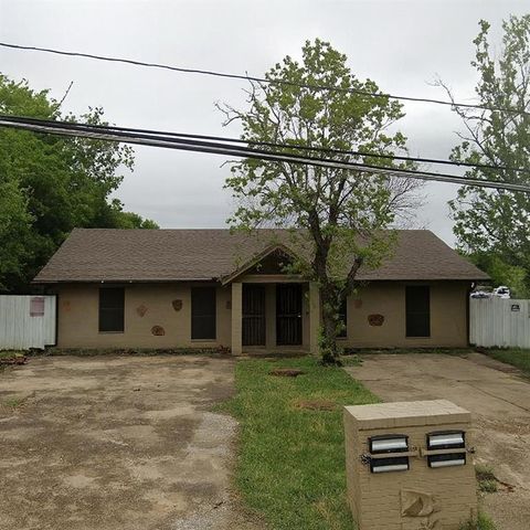 4248-4250 Fairlane Avenue Fort Worth TX 76119