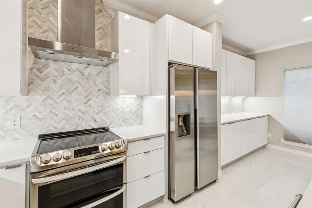 THE LAKES OF BENT TREE CONDOS - Residential Lease