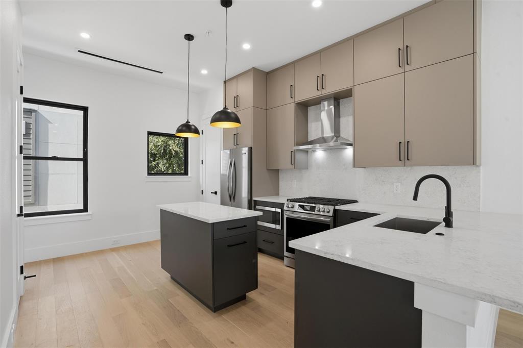 Elk Hill - Residential