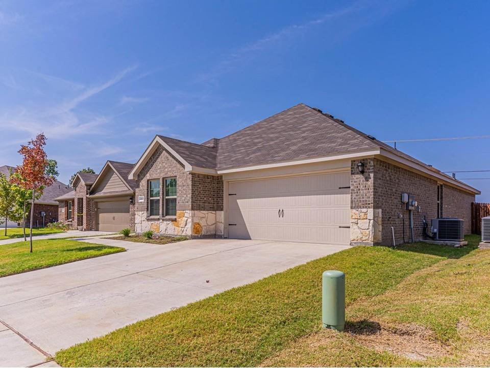 3307 Knoll Drive