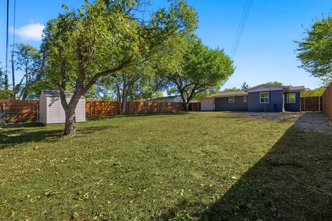 Tiny photo for 1217 Sunnyvale Drive, Arlington, TX 76010 (MLS # 21100828)