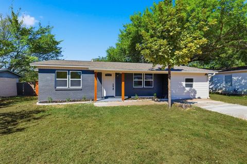 Tiny photo for 1217 Sunnyvale Drive, Arlington, TX 76010 (MLS # 21100828)