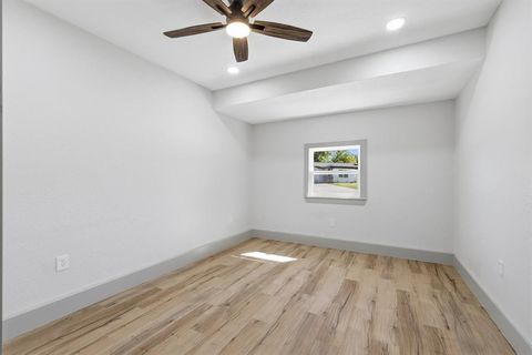 Tiny photo for 1217 Sunnyvale Drive, Arlington, TX 76010 (MLS # 21100828)