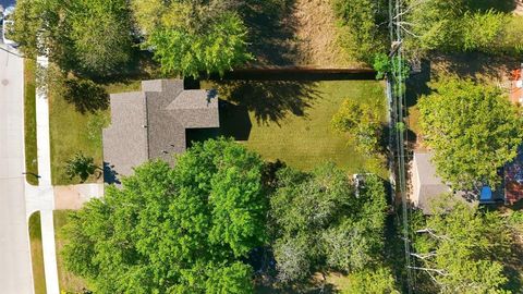 Tiny photo for 1217 Sunnyvale Drive, Arlington, TX 76010 (MLS # 21100828)