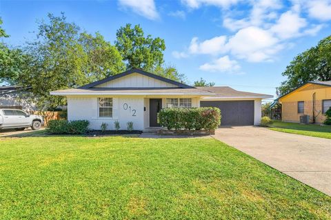 Photo of 1012 W Grubb Drive, Mesquite, TX 75149 (MLS # 21093790)