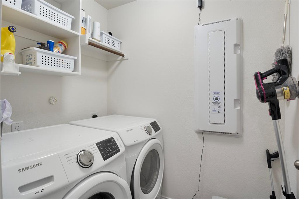 Hillstone Pointe Wes - Residential