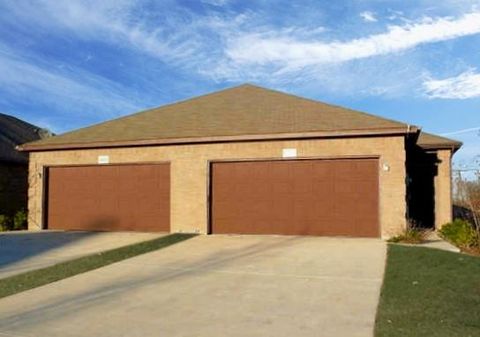 804 Walnut Street Burleson TX 76028