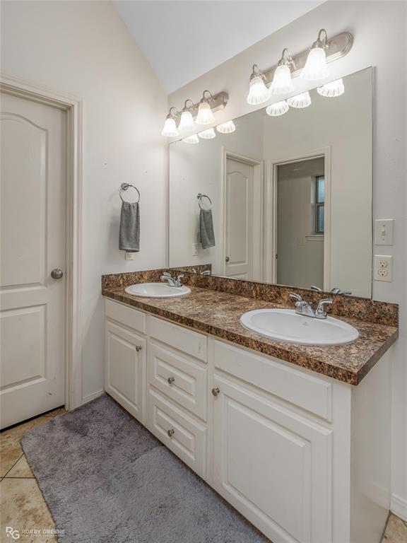 Mckenzie Place - Residential