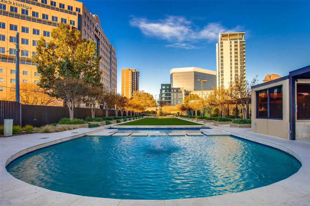 Latour Condo - Residential