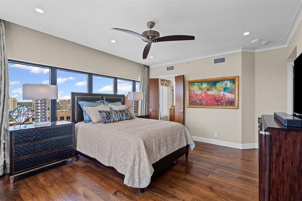 Latour Condo - Residential