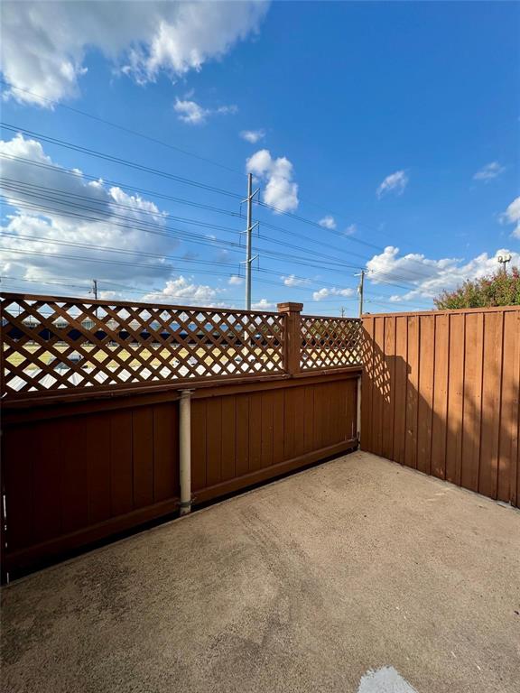 Royal Knoll Condos - Residential