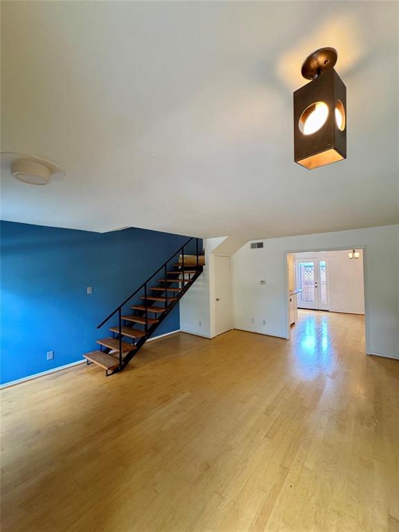 Royal Knoll Condos - Residential