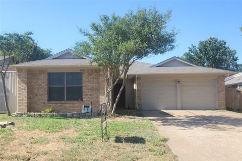 117 Valley Spring Drive Arlington TX 76018