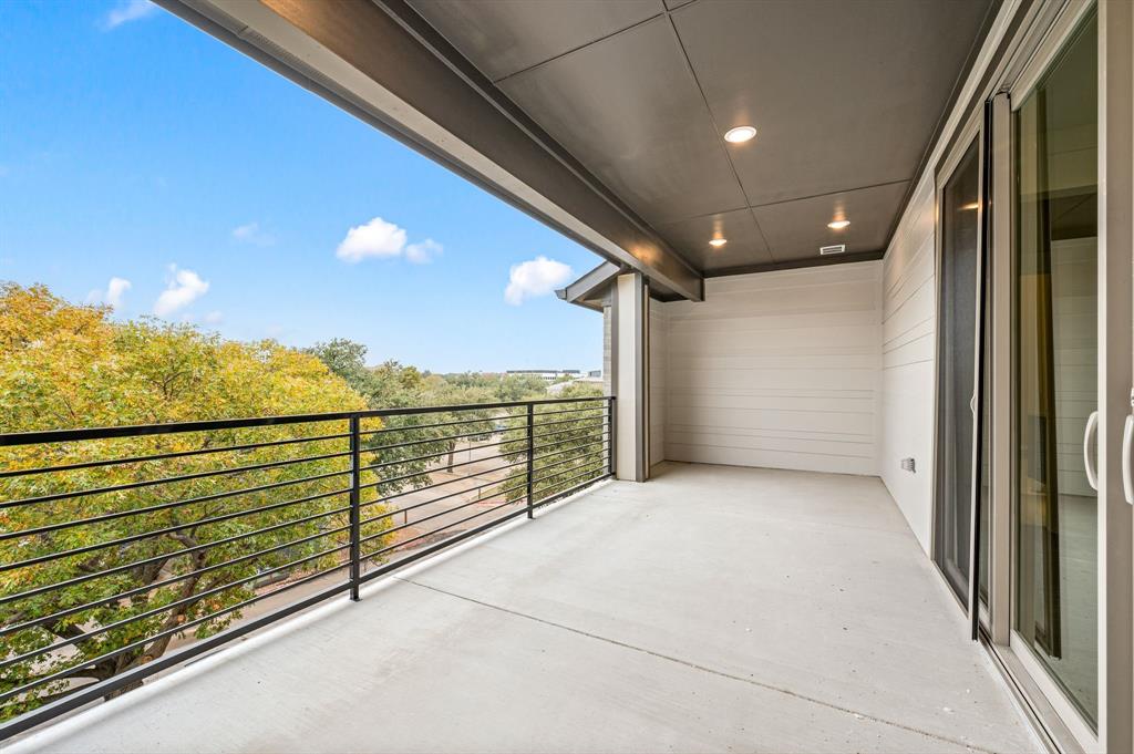 Linkside Las Colinas - Residential