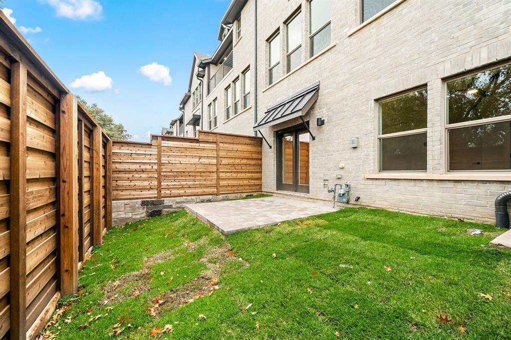 Linkside Las Colinas - Residential