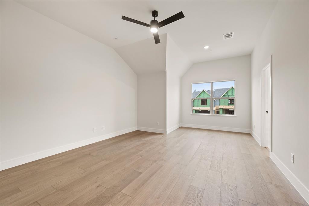 Linkside Las Colinas - Residential