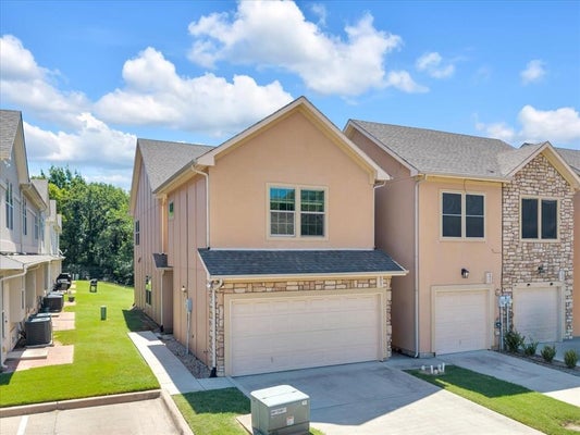 1523 COZY DR, FORT WORTH, TX 76120 - Image e50f207e064271fb053ecb4e3f4a6ff5/4029957136