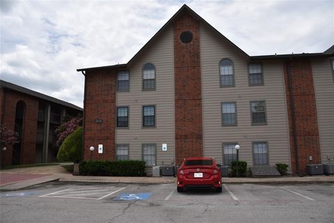 218 N Texas Boulevard 113 Denton TX 76201