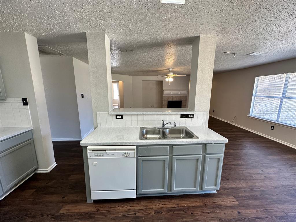 Lake Port Village Add - Residential Lease