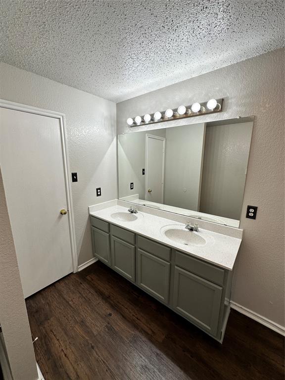 Lake Port Village Add - Residential Lease