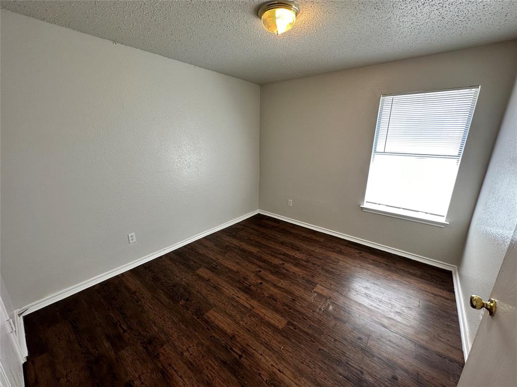 Lake Port Village Add - Residential Lease