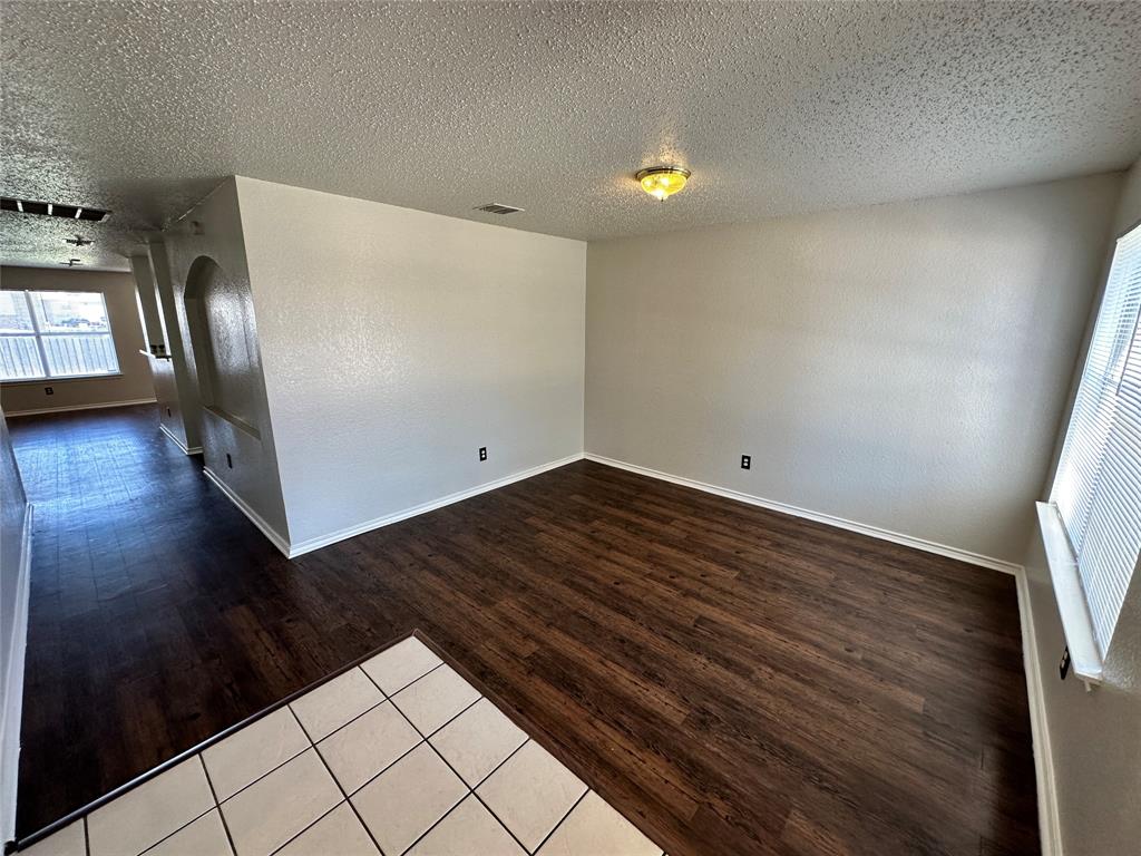 Lake Port Village Add - Residential Lease