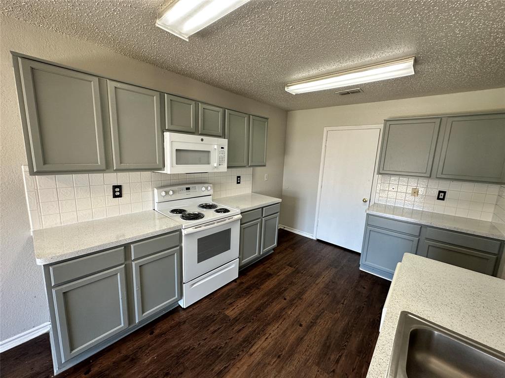 Lake Port Village Add - Residential Lease