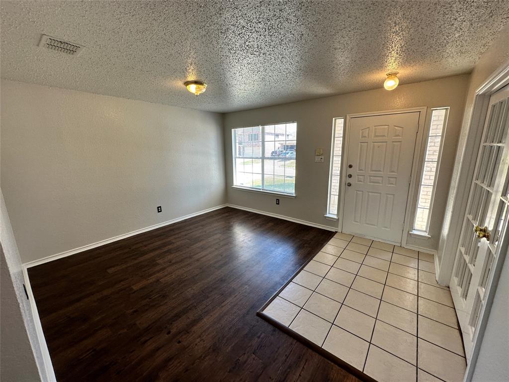 Lake Port Village Add - Residential Lease