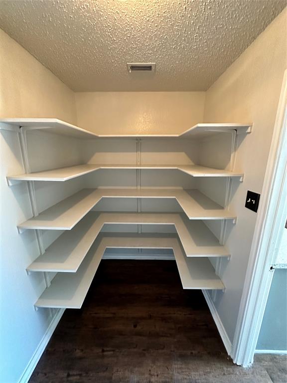 Lake Port Village Add - Residential Lease