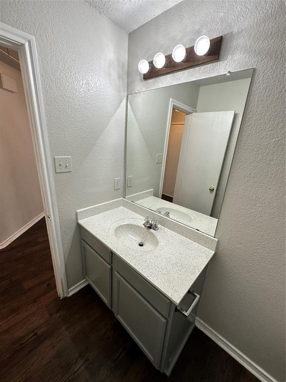 Lake Port Village Add - Residential Lease